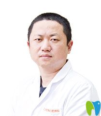 武汉冠美口腔医生黄鑫