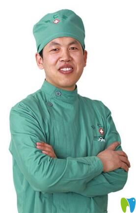李胜刚 银川仁堂口腔口腔主任