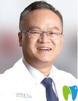 乌鲁木齐美奥口腔门诊屈铁军