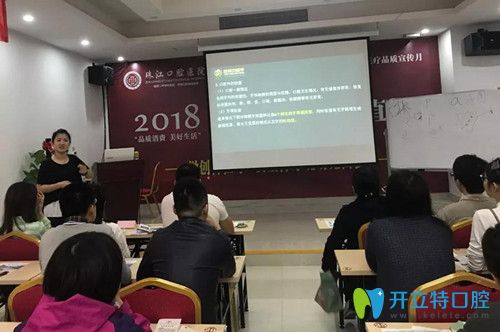 授课讲师<!--<i data=20240703-sp></i>-->华讲课中