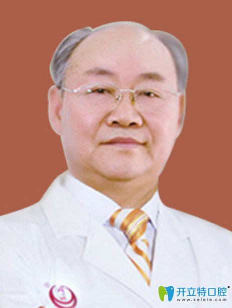 渭南小白兔口腔牙齿正畸医生段银钟