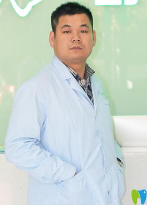 雷海云 <!--<i data=20240703-sp></i>-->口腔口腔医师 雷海云 <!--<i data=20240703-sp></i>-->口腔口腔医师