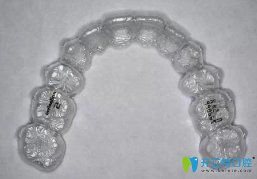 3D数码隐形矫正戴牙套过程