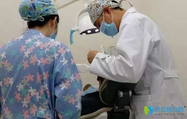鲍院长为陈叔复查 