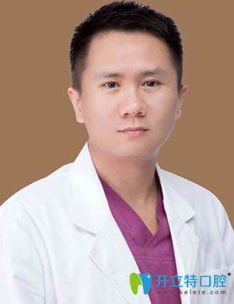广州广大口腔种植科主任李泓甫