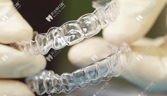 隐形牙套矫正器