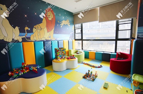 徐州美奥口腔的儿童娱乐室