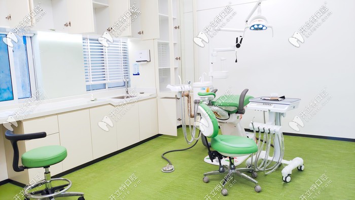重庆美奥口腔渝中店的成人诊室