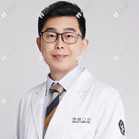 鼎植口腔的马列医生也很帅