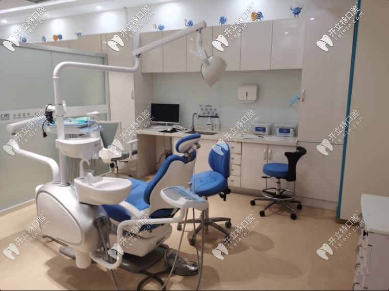 郑州美奥口腔医院做韩国进口种植牙大概多少钱一颗？
