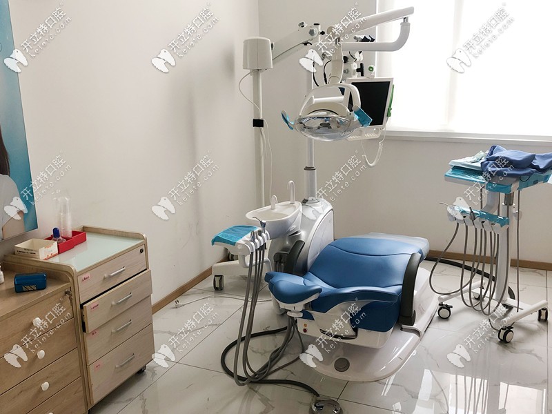 独立操作的诊疗室及牙椅