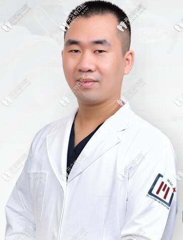 广州好大夫口腔种植牙医生邓宏亮
