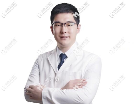 宁波牙博士口腔张岩院长