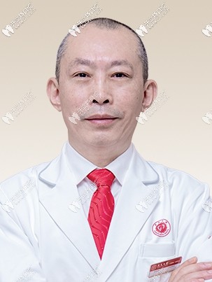 广州广大口腔越秀院区正畸科主任刘赤东