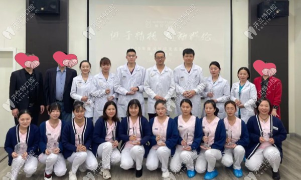 河北恒伦领导为抗疫英模颁奖 河北恒伦领导为抗疫英模颁奖