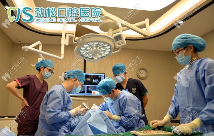 可视化层流级手术室（可做开颅手术级别的手术室哦）